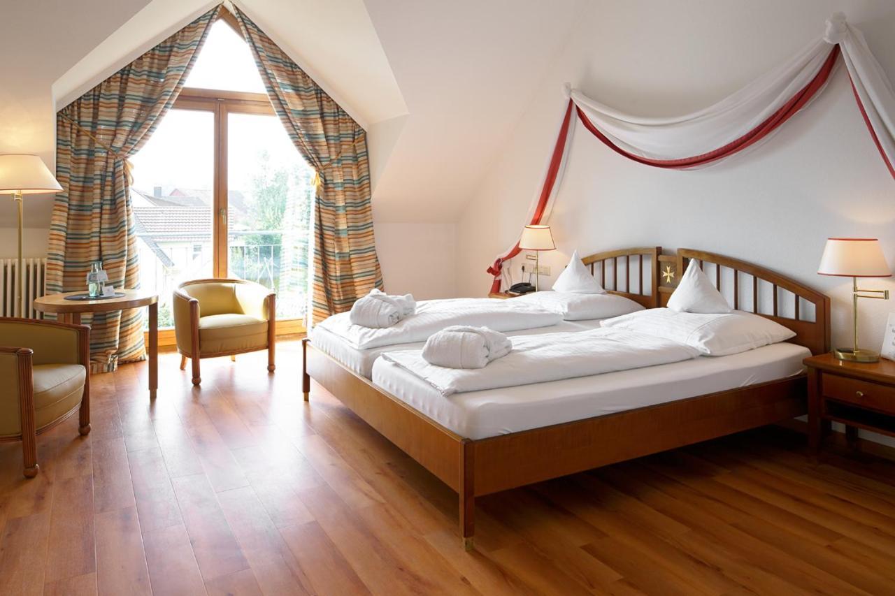 Romantik Hotel Johanniter-Kreuz Иберлинген Экстерьер фото
