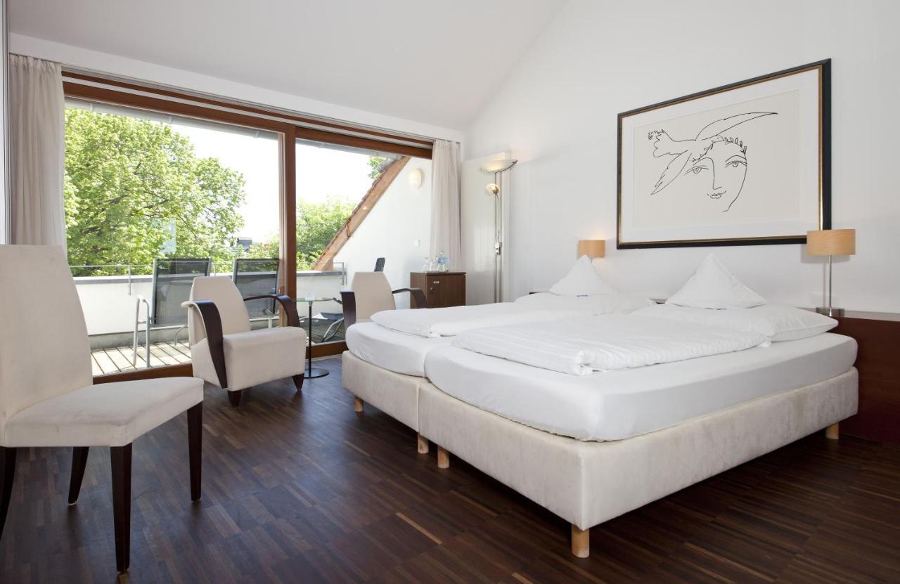 Romantik Hotel Johanniter-Kreuz Иберлинген Экстерьер фото